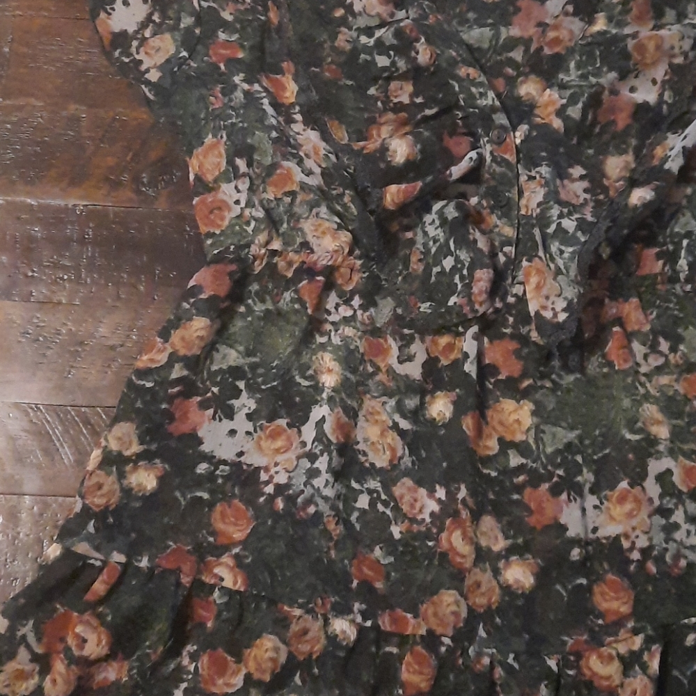 Ruffle‎ blouse - Picture 4 of 6